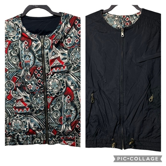 Cabela’s Women’s Reversible Vest Size Small Or Medium- Very Oversized Mandela - Picture 1 of 9